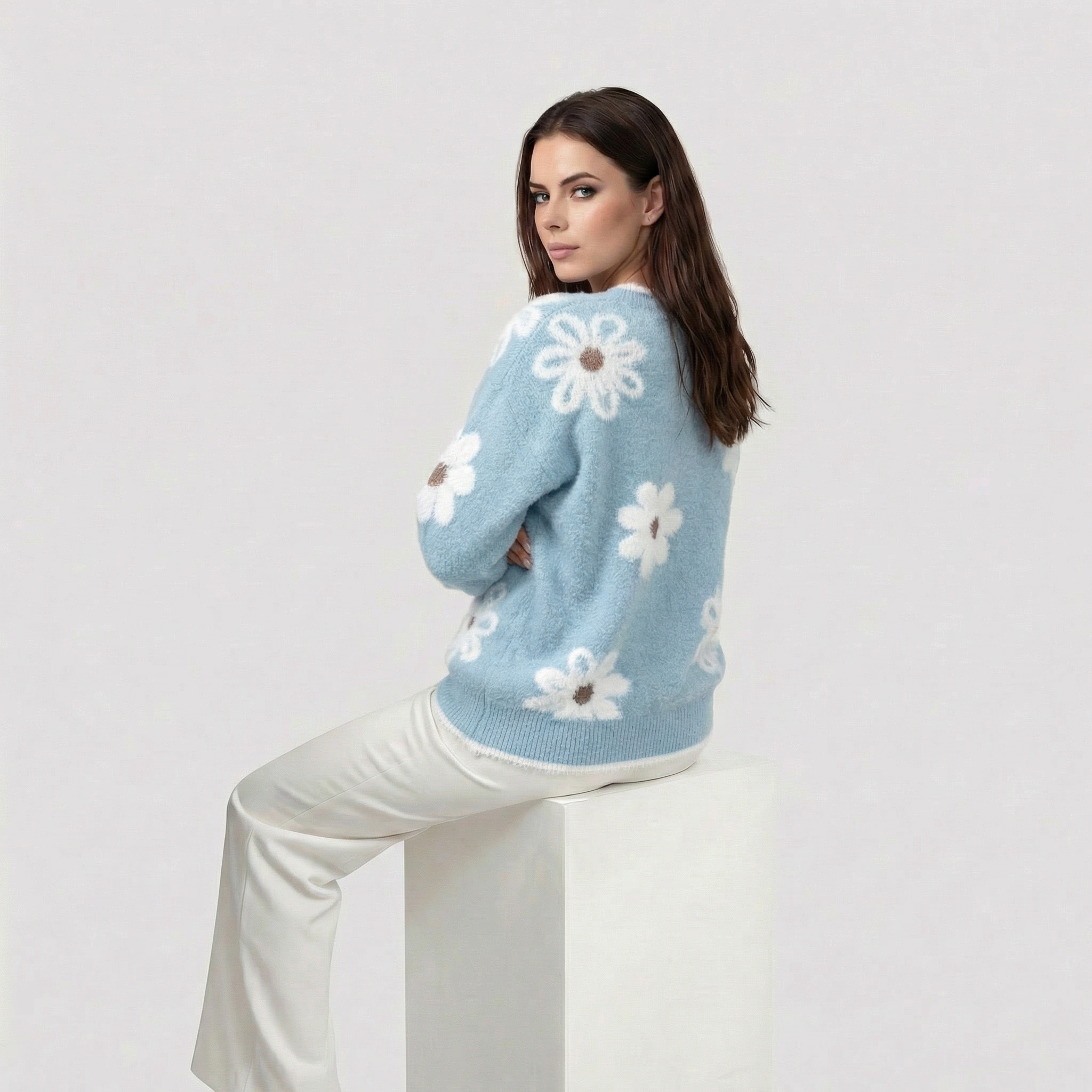 Thea | Maglione da Donna con Fiori Bianchi